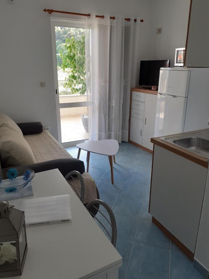Apartments Lozina ドルヴェニク エクステリア 写真