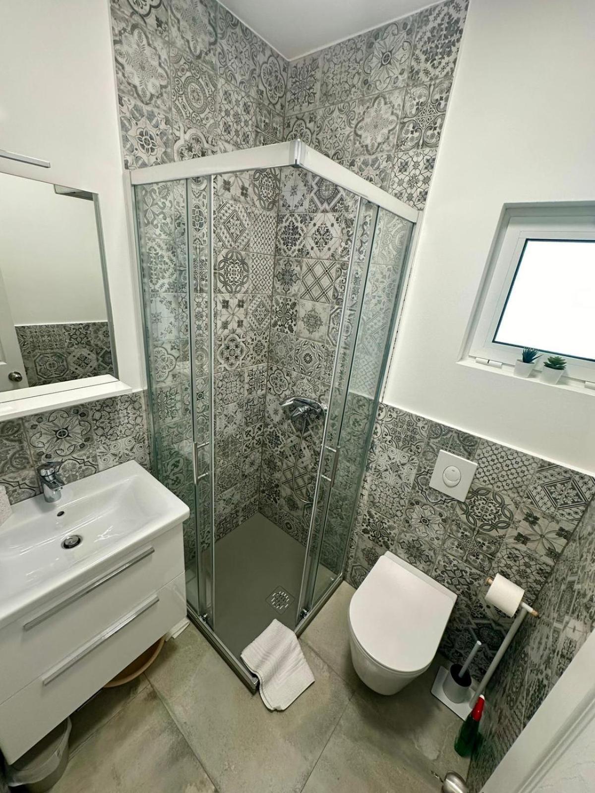 Apartments Lozina ドルヴェニク エクステリア 写真