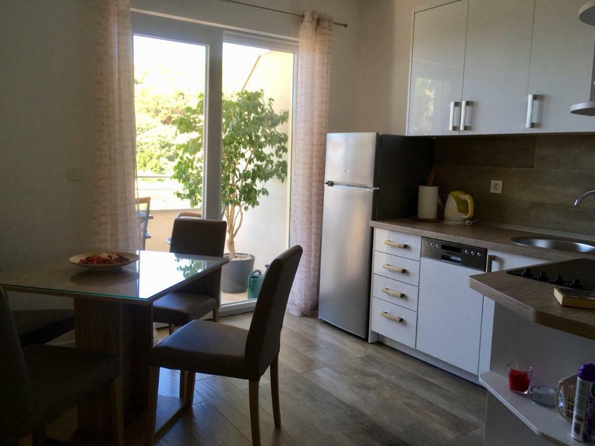 Apartments Lozina ドルヴェニク エクステリア 写真